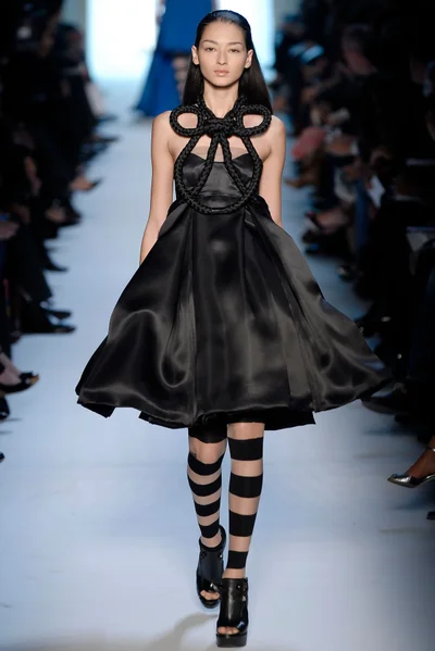 Look 54